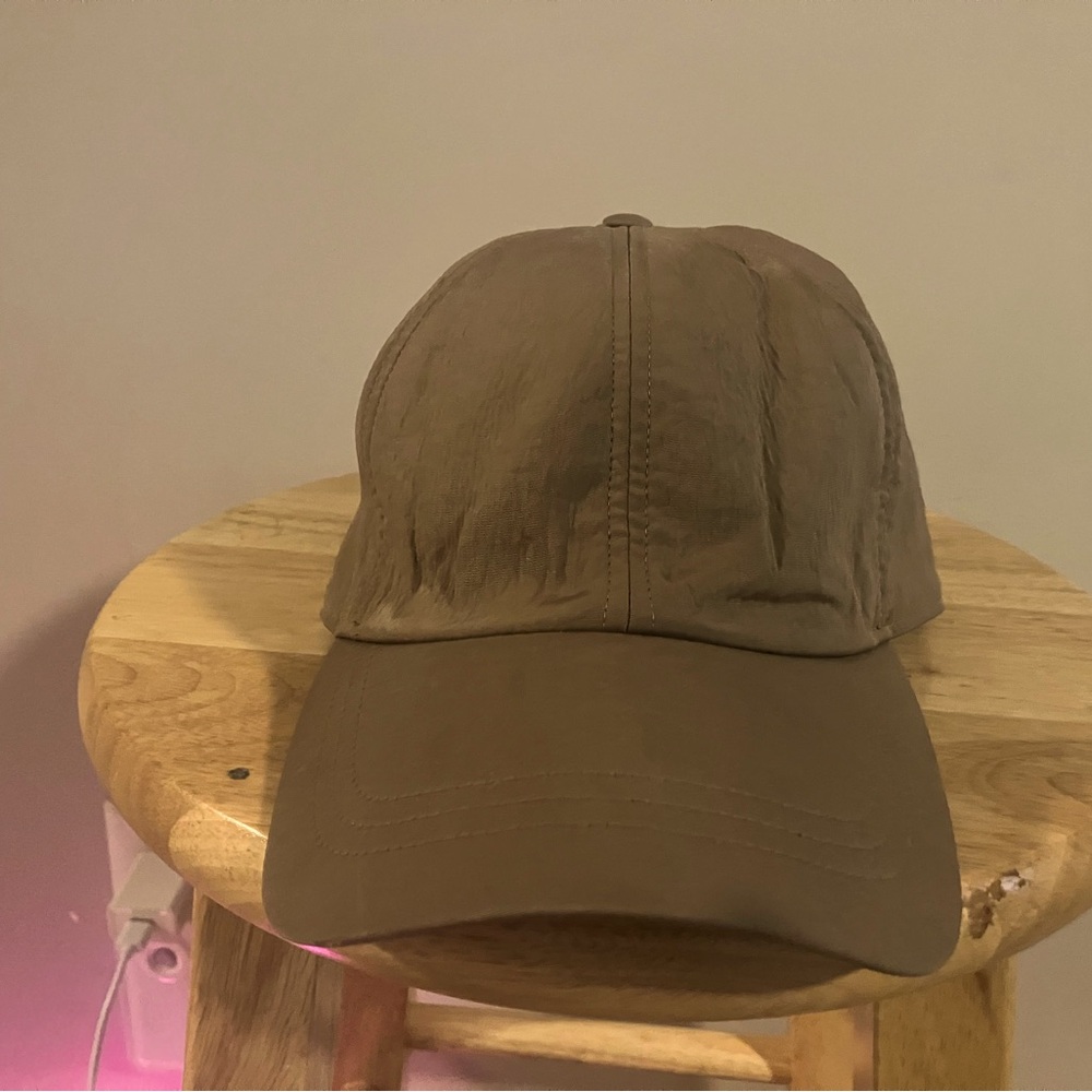 COPY - Lululemon hat